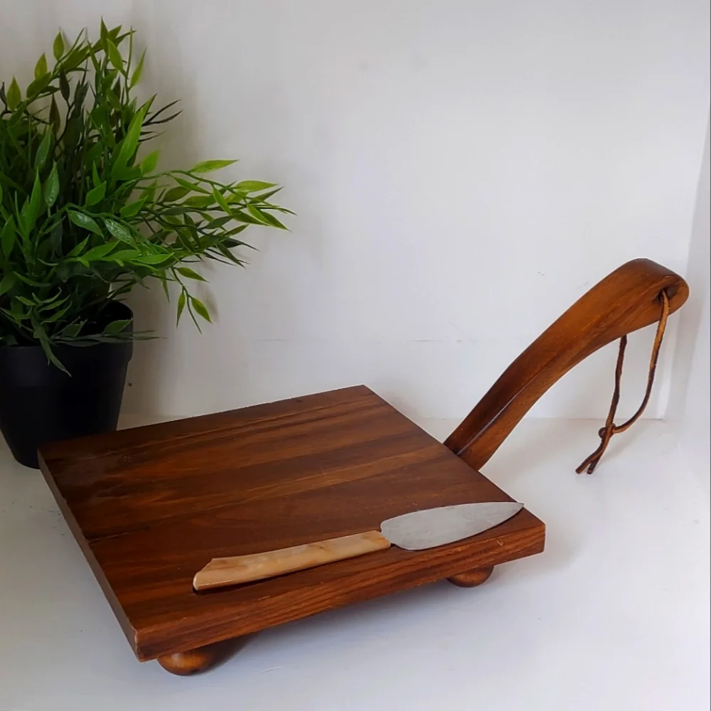 Vintage MCM Footed Wooden Cheeseboard Adirondack Bowls Inc Mid Century Modern